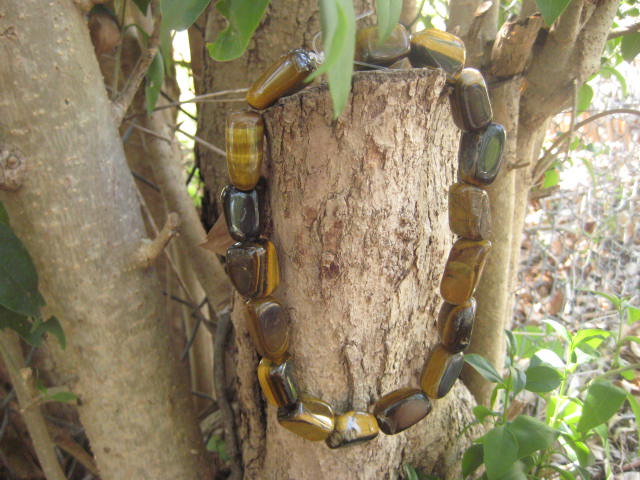 Tiger Eye Beads Balance between extremes, discernment, vitality, strength 2589